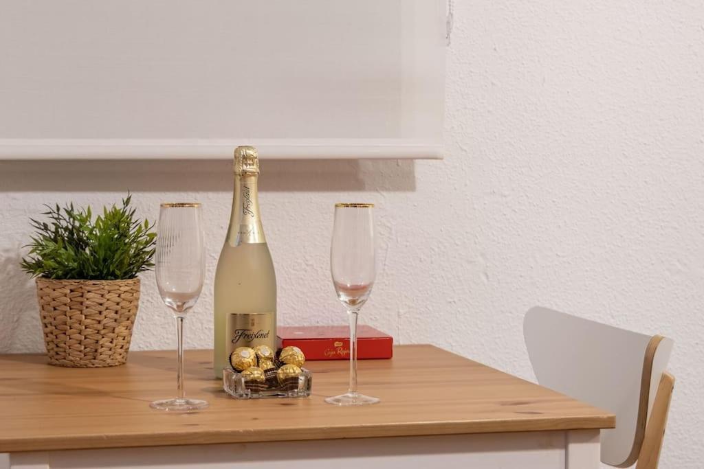 Apartamento Con Terraza A 4 Minutos De La Catedral Granada Exteriör bild
