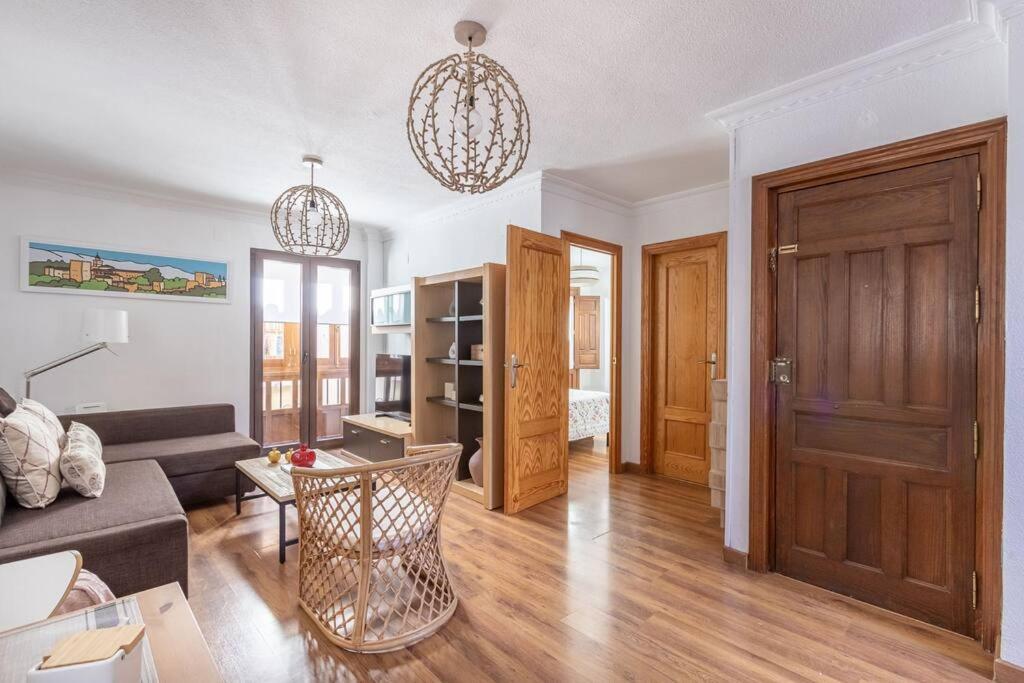Apartamento Con Terraza A 4 Minutos De La Catedral Granada Exteriör bild