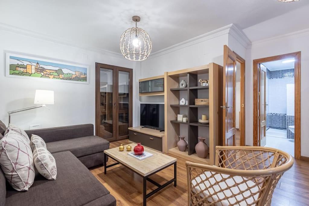 Apartamento Con Terraza A 4 Minutos De La Catedral Granada Exteriör bild