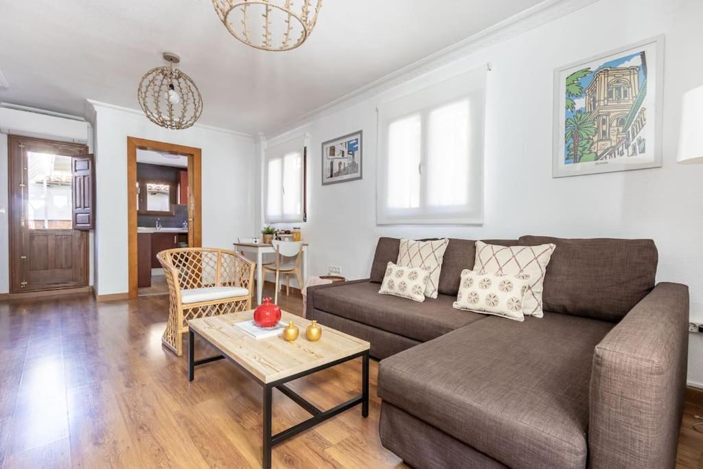 Apartamento Con Terraza A 4 Minutos De La Catedral Granada Exteriör bild