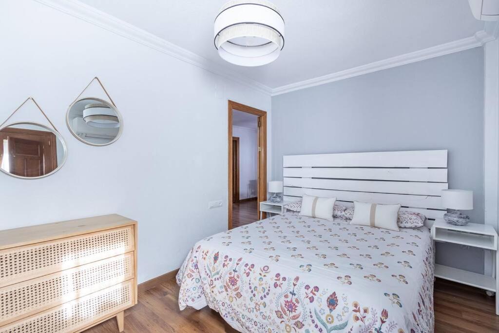 Apartamento Con Terraza A 4 Minutos De La Catedral Granada Exteriör bild